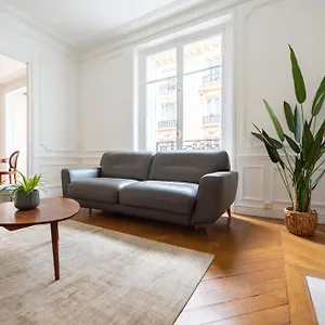 Appartement Cia - Rue De La Tour, Paris